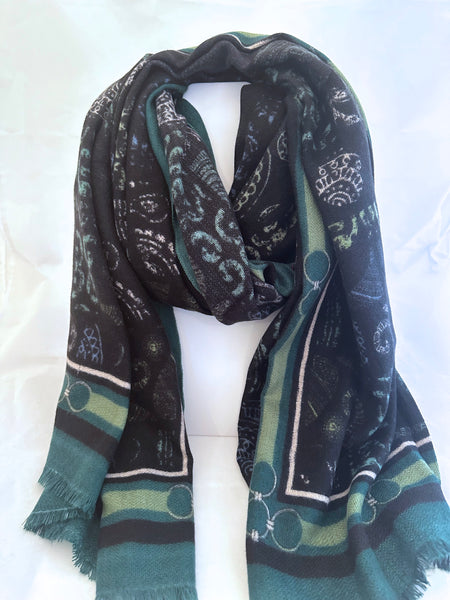 Boarder Scarf with Chain Detail